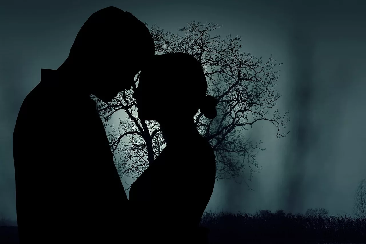 влюбленные в ночном лесу. Angel and devil tattoo. фото фэнтези. мрачная душа. темный рай.