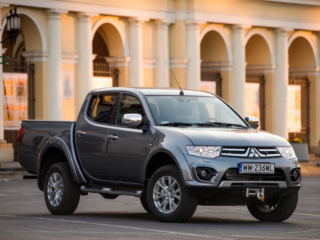 Mitsubishi L200: большие фары, массивный бампер и полный привод |  BagazMagaz | Дзен