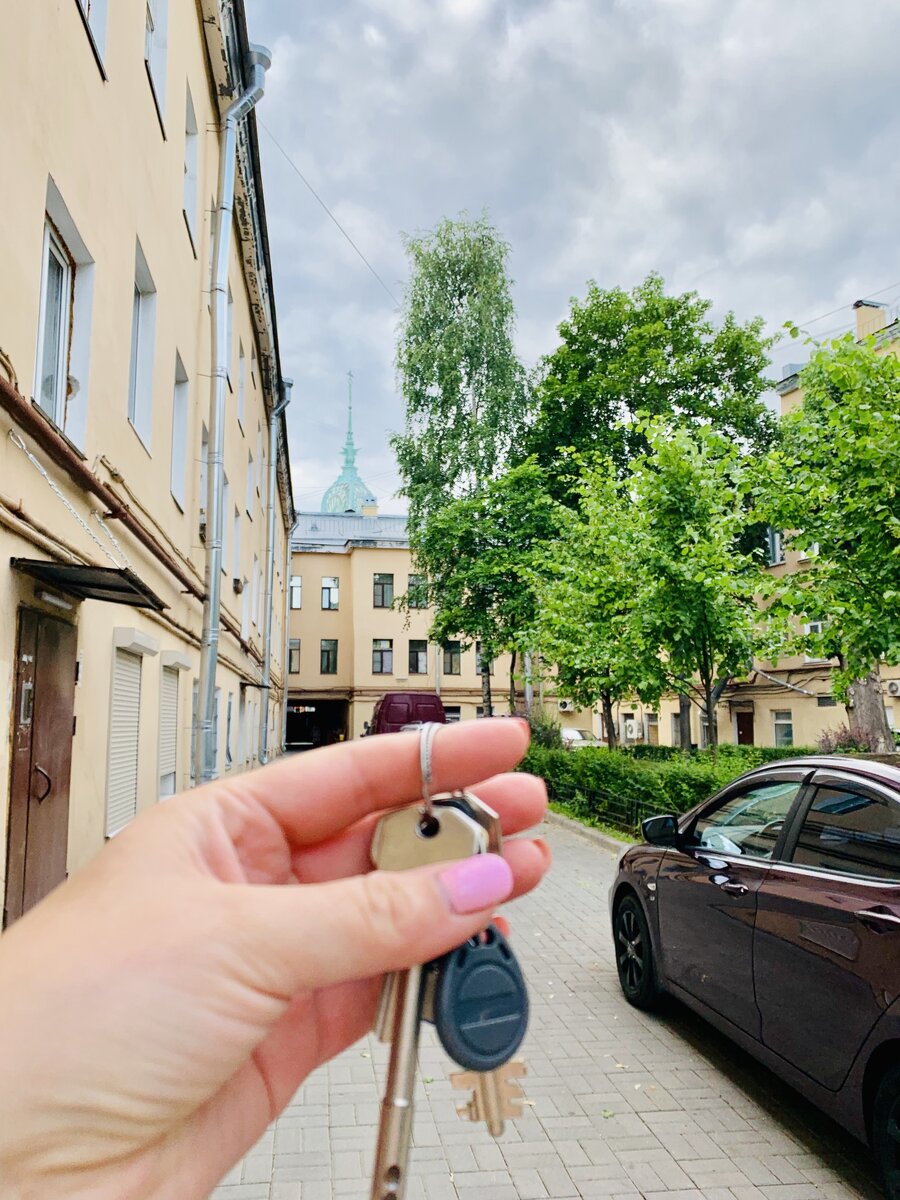 Величественные сталинки постепенно теряют позиции перед новостроем. Не верите? Расскажу почему