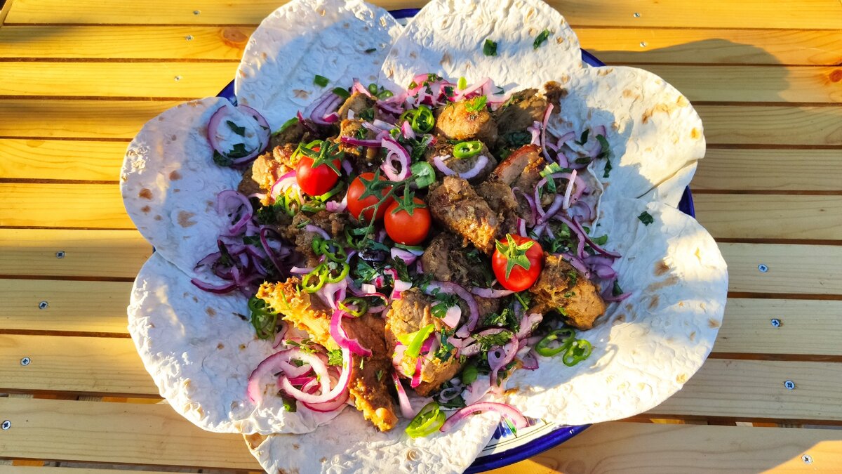 Шашлык в казане на костре из свинины [узбекский маринад] Мясо, которое  стоит приготовить 100% | ДомоЕдово 36 | Дзен