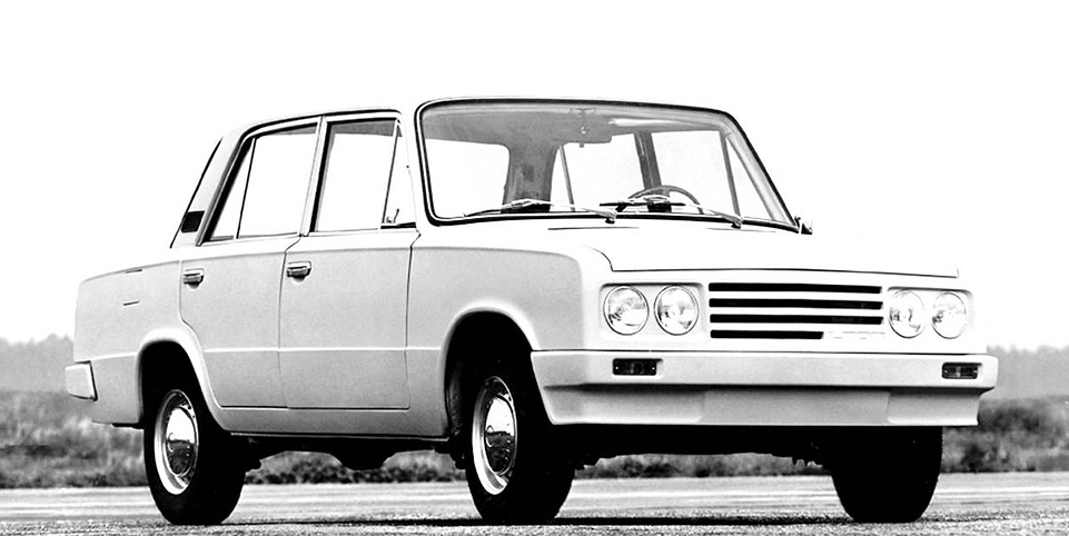 Концепт фейслифтинга Lada 2103, созданный Porsche для ВАЗа.