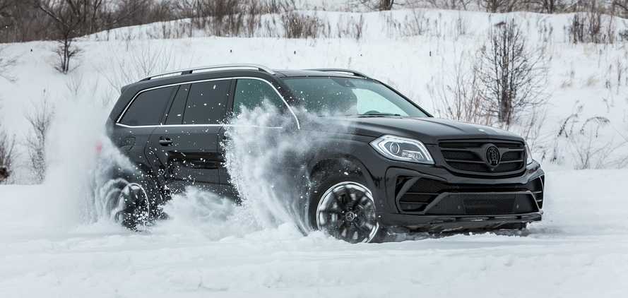 Снежный тест-драйв Mercedes GLS. Фото: shutterstock.com