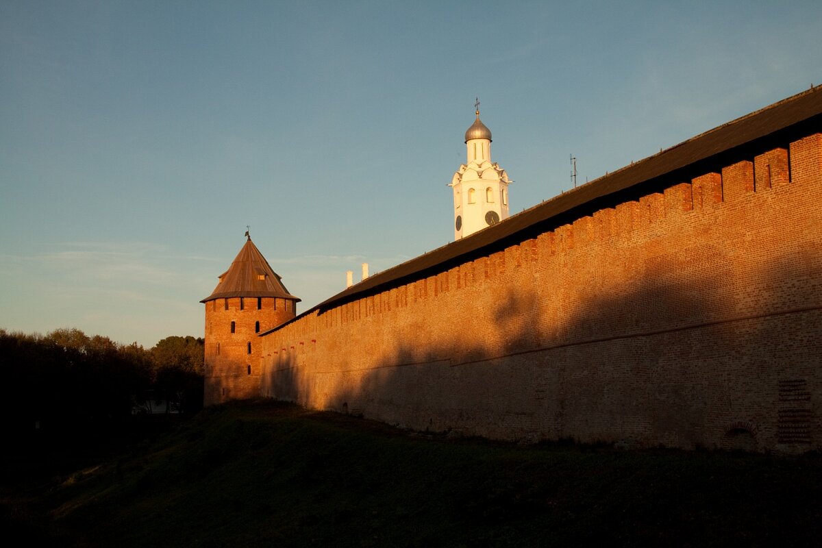 В. Новгород.