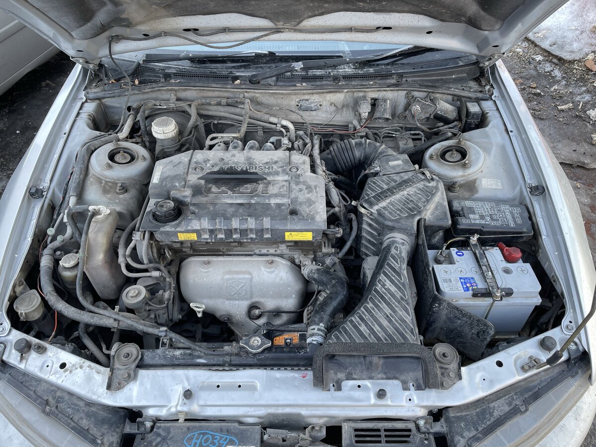 Грязная подкапотка у машины - это абсолютно нормально.