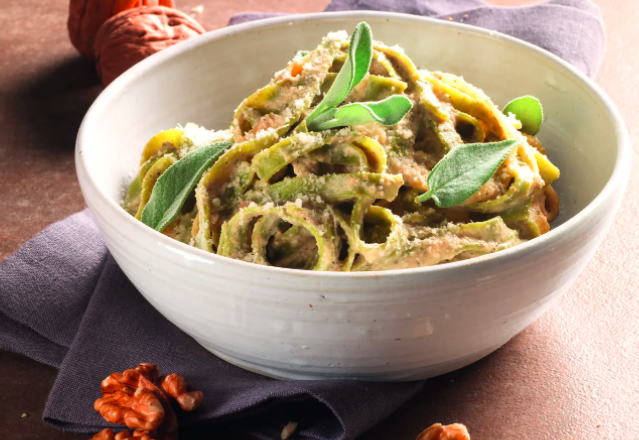 Паста с соусом из шалфея. Диковинка, но очень вкусная!