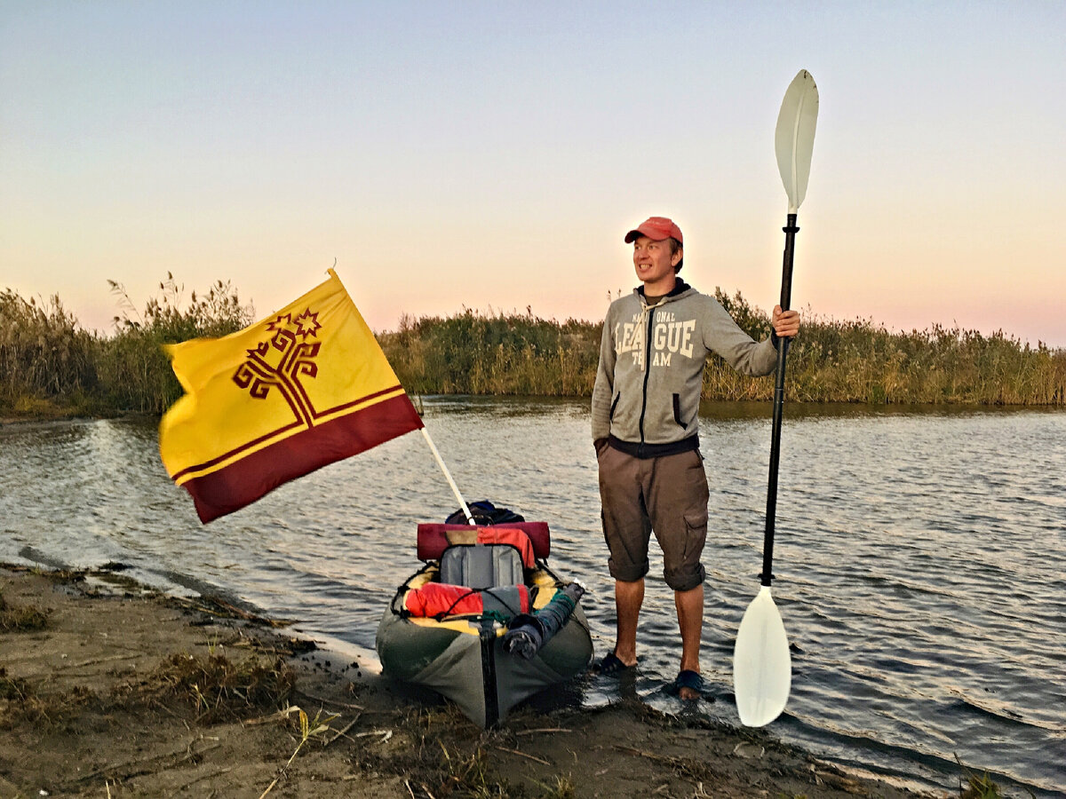 Фото автора, сделанное на финише - на месте впадения Волги в Каспийское море.