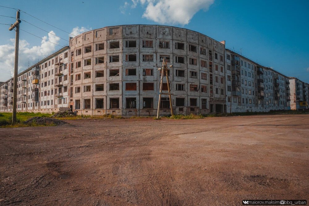 Воргашор. Воркута Воргашор заброшенный город. Посёлок Воргашор Ленин. Воркута Воргашор панорамы. Воркута Воргашор недостроенный садик.