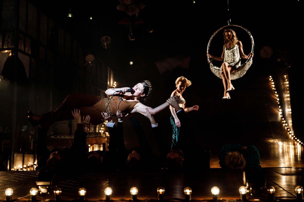     Спектакль «Платонов болит» в Театре на Малой Бронной