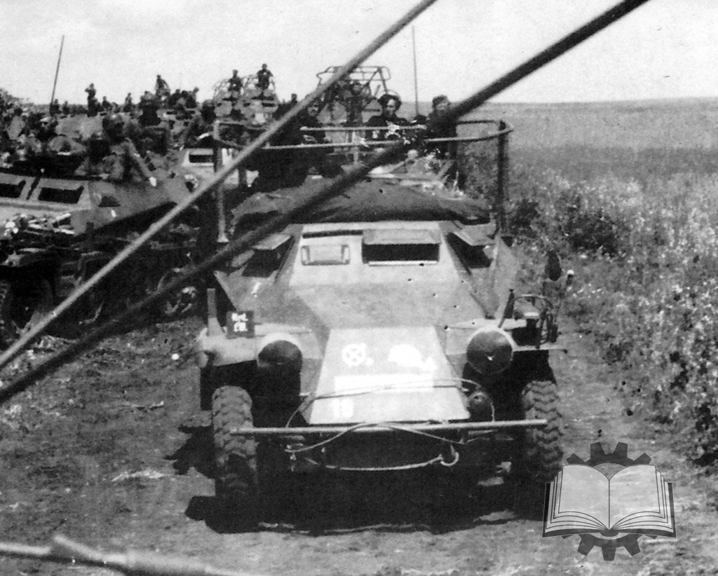 Sd.Kfz.261, обладатель самого мощного радийного оборудования в семействе.