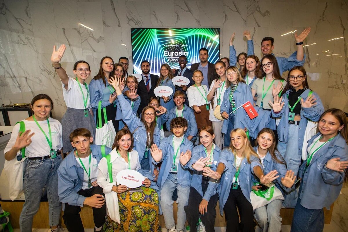  📷    В Оренбурге на «Евразии Global» подписано соглашение о сотрудничестве в молодежной политике Андрей Севостьянов
