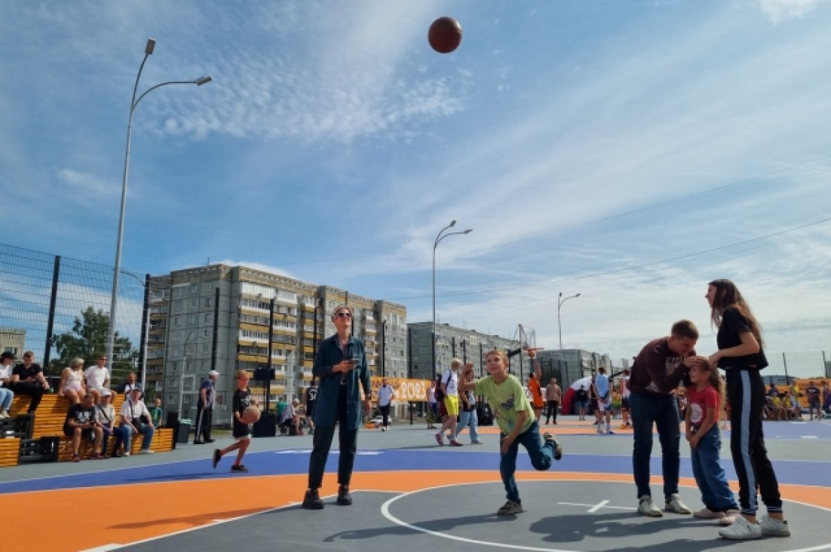    В Кемерове открыли Центр уличного баскетбола