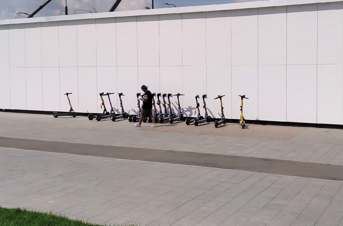 прокат электросамокатов у ст метро