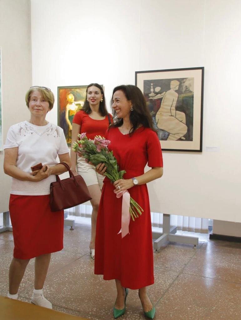    В  Туле , в зале на Красноармейском, 16 , проходит выставка Екатерины Дворкович "Однажды летом...-23