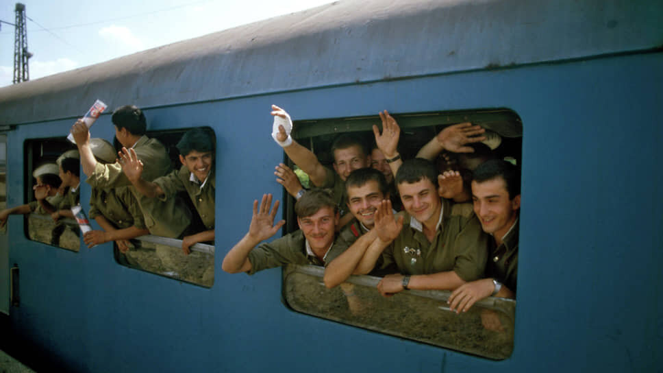    Вывод Южной группы войск из Венгрии занял 26 месяцев — с апреля 1989-го по июнь 1991 года В. Киселев / РИА Новости