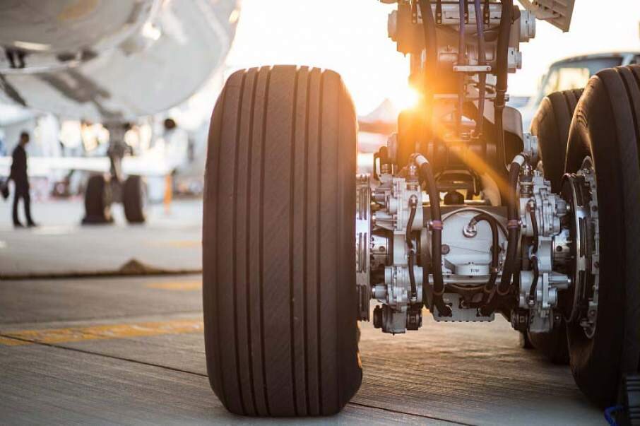 UTC Aerospace Systems была выбрана поставщиком шасси и тормозов для пяти перевозчиков и более чем 375 самолётов в их парках, включая платформы Boeing 737 MAX и Airbus A320neo