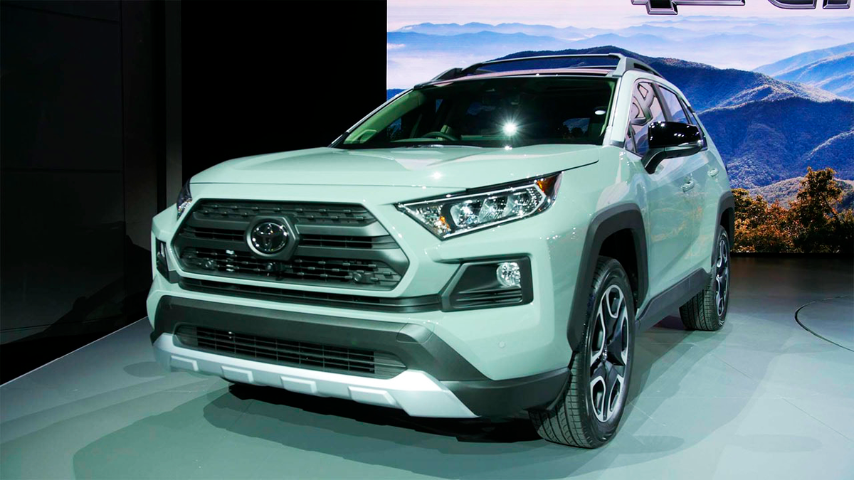 Тойота рав 4 новая модель. Тойота рав 4 2019. Новый Тойота рав 4 2019. Toyota rav4 новый кузов 2019. Тойота рав-4 2019 в новом кузове.