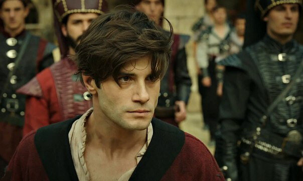 Таким мы в первый раз видим Искандера