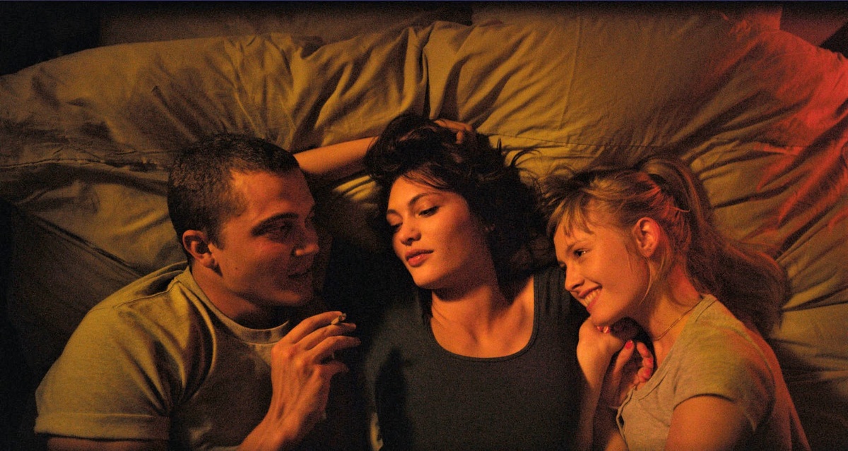 Кадр из фильма "Любовь" 