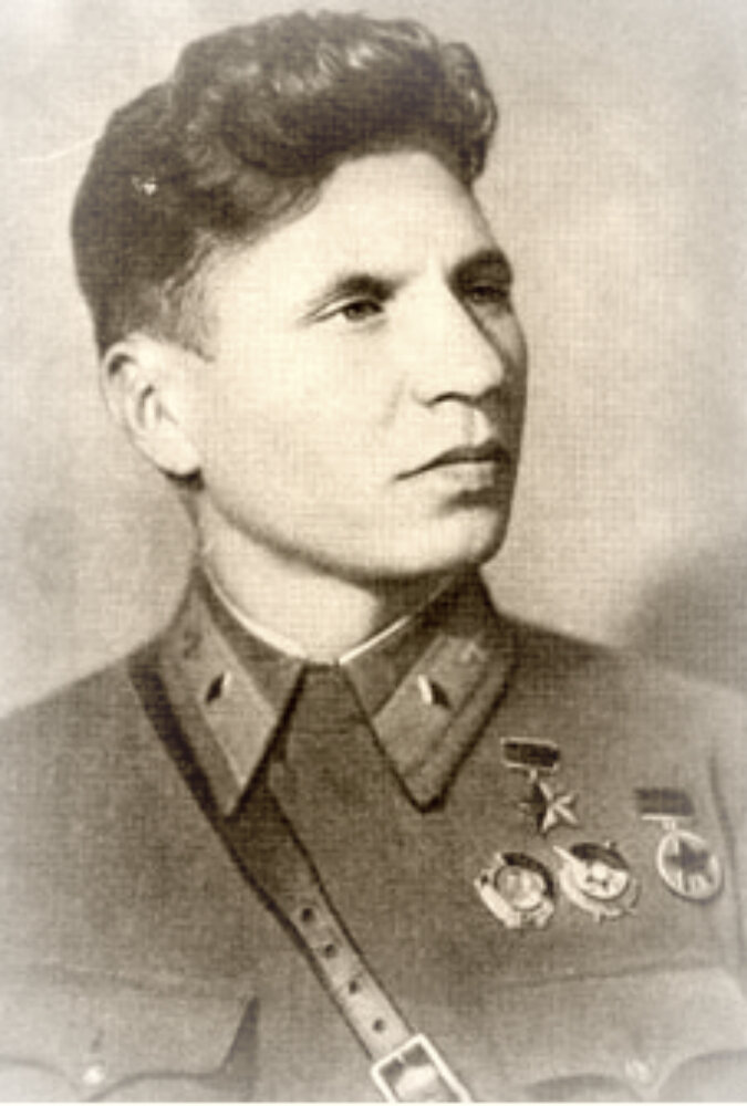 Командир авиационной группы бомбардировщиков, Герой Советского Союза Ф.П. Полынин