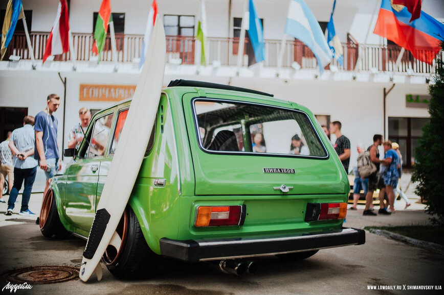 Лада Нива stance