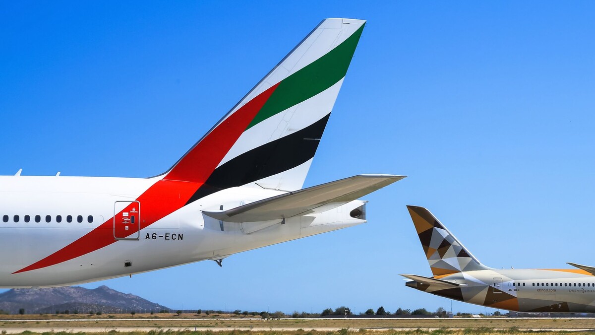 Официальные лица Emirates и Etihad отрицают проведение переговоров о возможном слиянии
