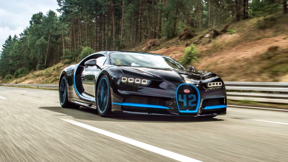  гиперкар компании Bugatti 