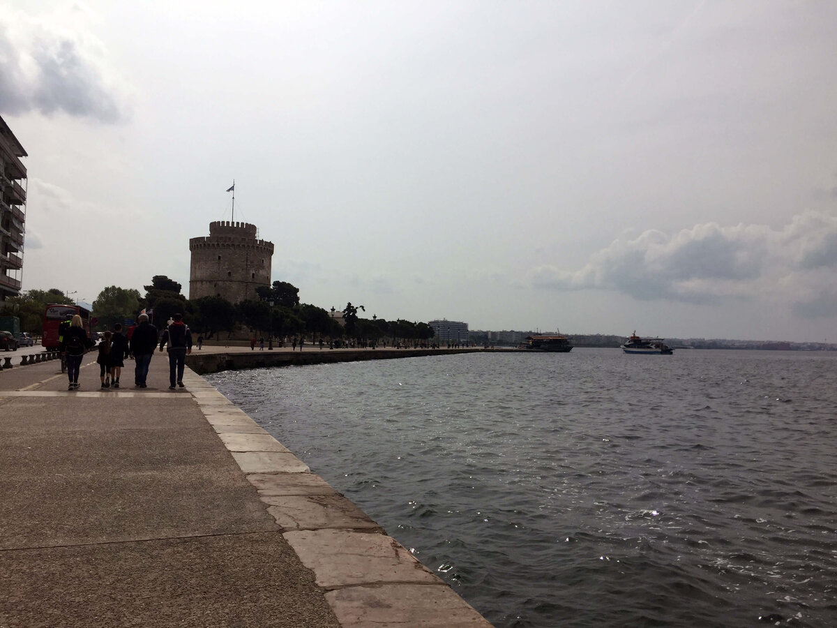 Набережная, Салоники