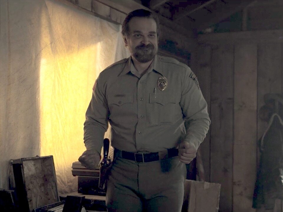 Stranger things sheriff. шериф джим хоппер. война миров фильм 2005 дэвид харбор. джим хоппер. в сериале банши дэвид харбор.