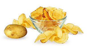 Чипсы считаются одним из самых популярных продуктов среди молодежи, при этом они неизменно занимают первые места в рейтингах вредных для здоровья человека товаров. В чем причина столь высокого спроса в сочетании с низкими пищевыми качествами этого продукта?