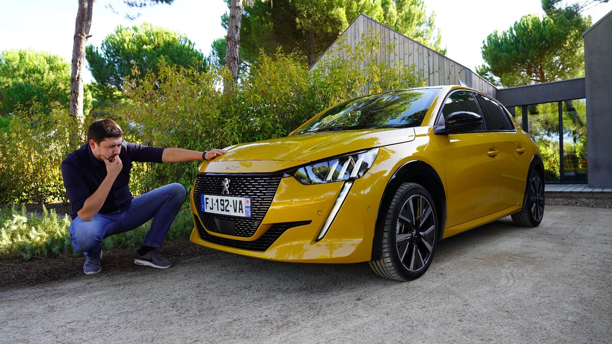 Тестируем Пежо 208 и е-208 в Лиссабоне (Португалия)