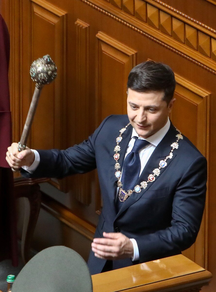 Зеленский принимает присягу в Верховной Раде Украины в 2019 году....