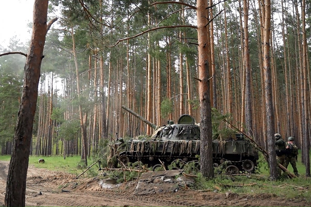    Немецкий врач-реаниматолог эвакуирует российских бойцов из зоны СВО