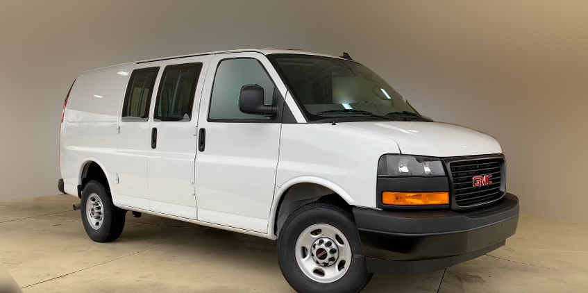 Передняя и правая часть кузова с колесной базой 2500.