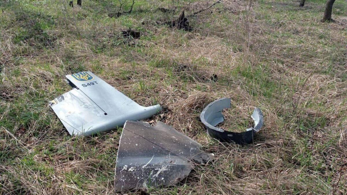     Под минометный обстрел вновь попал поселок Теткино Курской области, также курский губернатор Роман Старовойт сообщил об атаке БПЛА.