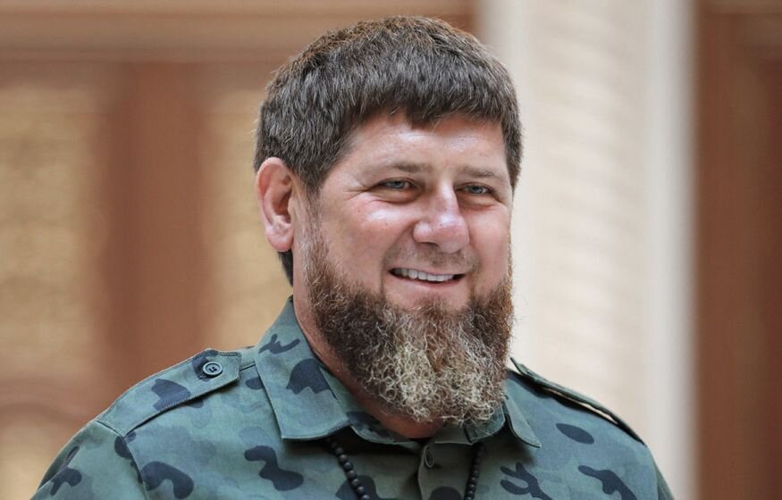    «Да, я горжусь»: Кадыров похвалил 15-летнего сына за избиение поджигателя Корана