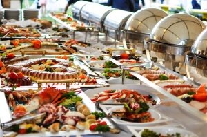 Развитие системы «все включено» в отелях российских курортов — важный инструмент по привлечению большего числа туристов. Такое мнение высказал глава Ростуризма Олег Сафонов.