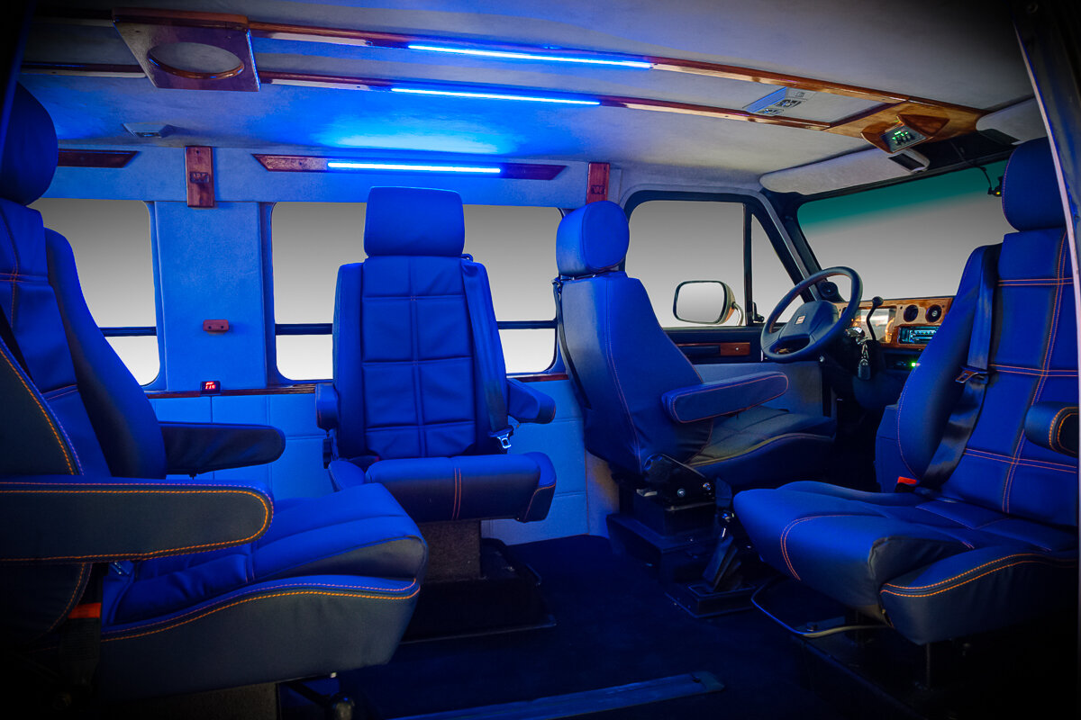 Chevrolet chevy van Globemaster