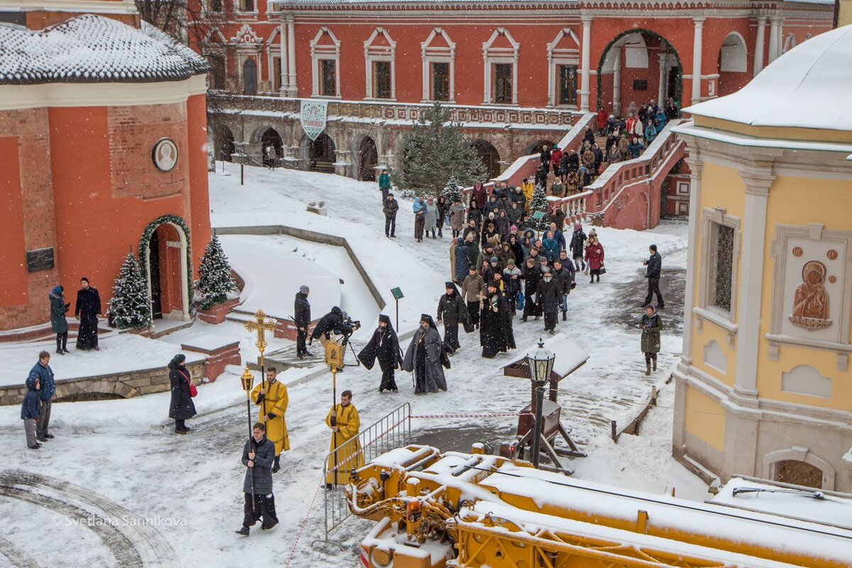 Мужской монастырь в москве на петровке
