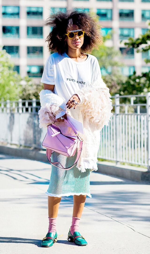 Фото одной из героинь street style. Немножко нелепо, не правда ли? 