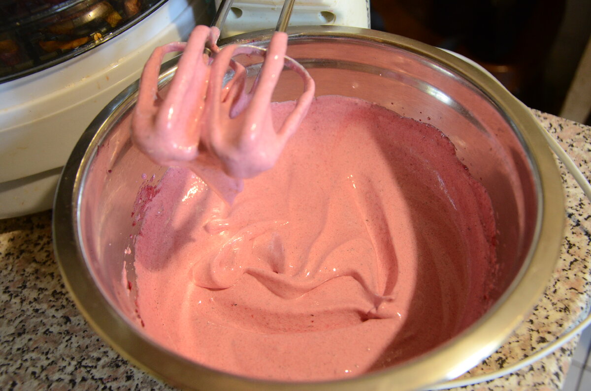 Пюре для зефира. Ягодное пюре для торта. Бумажные зефира. Взбитое пюре для зефира. Пюре для зефира.