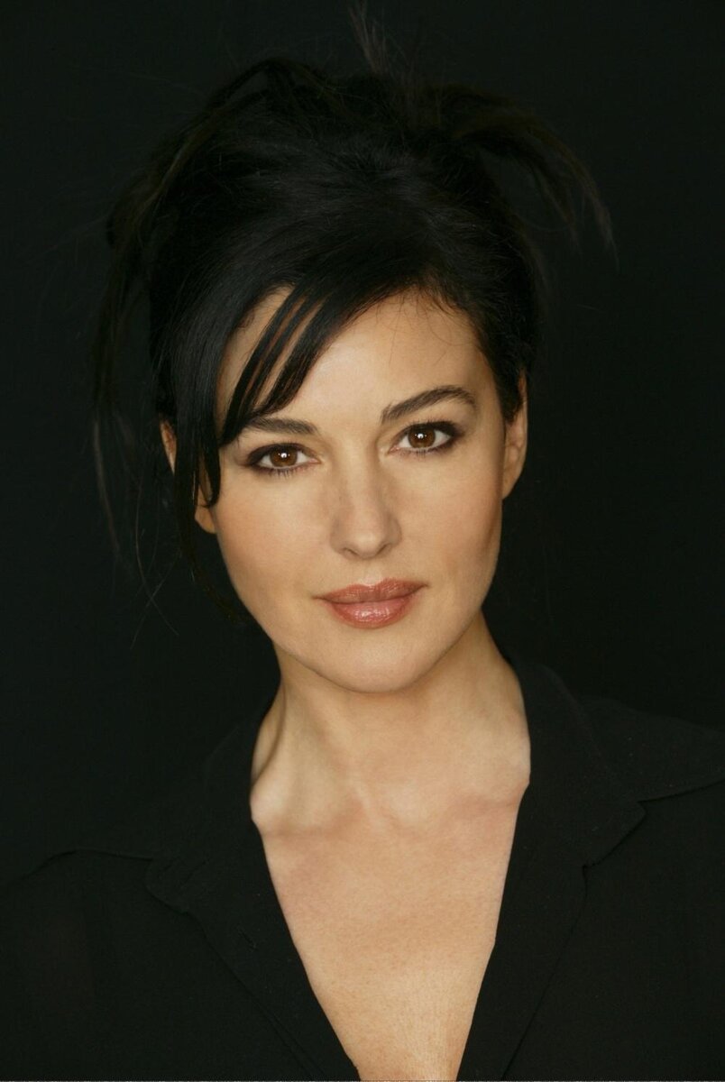 Моника Белуччи