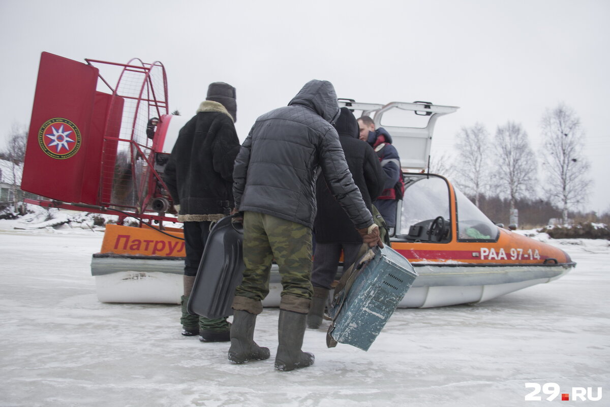 На прошлой неделе ездили в одну из поморских деревень в самом устье Северной Двины.