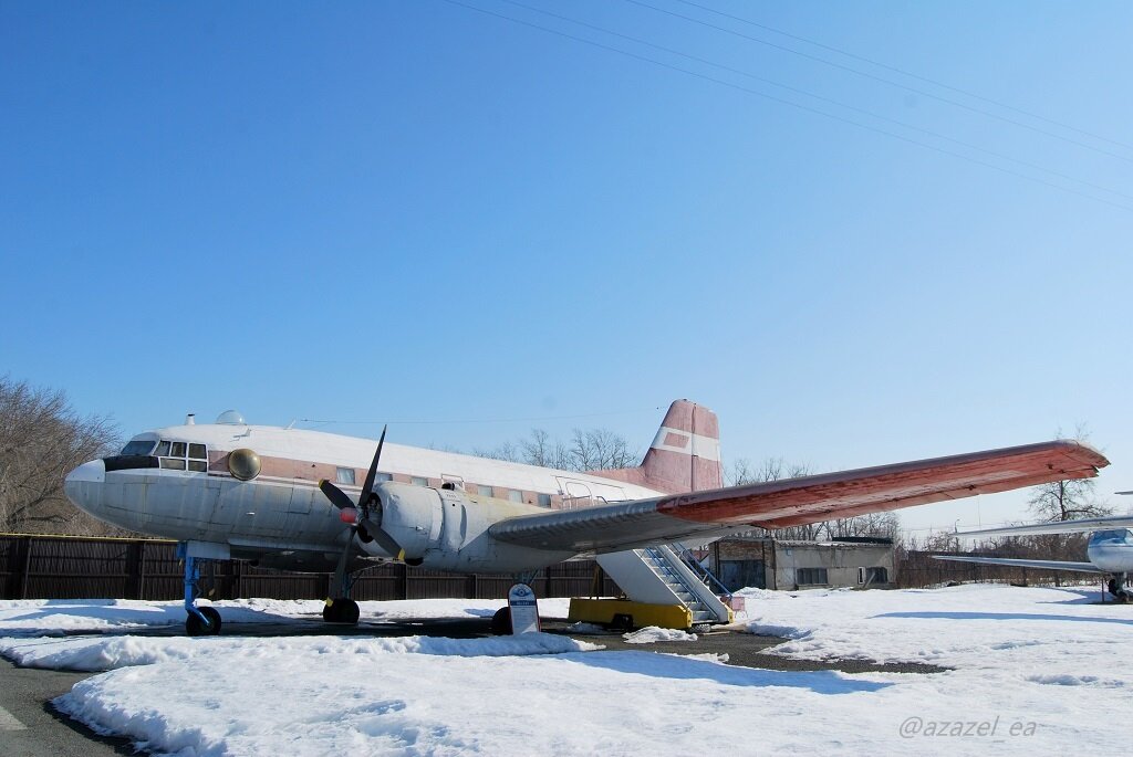 Ил-14 на территории Курганского авиамузея