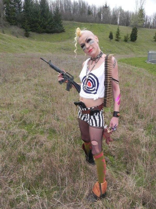 В молодости внучка Сталина была эпатажным подростком.