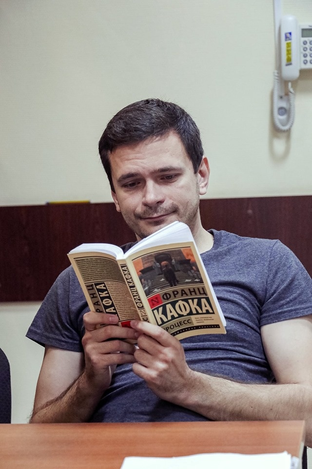 Человек явно не лишен чувства юмора