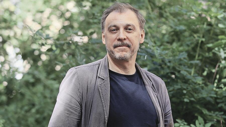 Идеальный голос джесси. Голос артисты. Голос артисты. Скайлар эстин идеальный голос. Голос артисты.