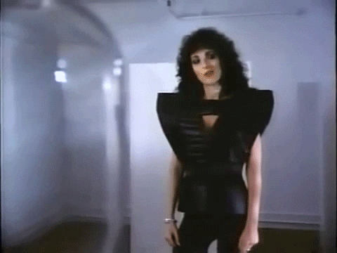 Версия для готёлок, референс - Siouxsie and the banshees