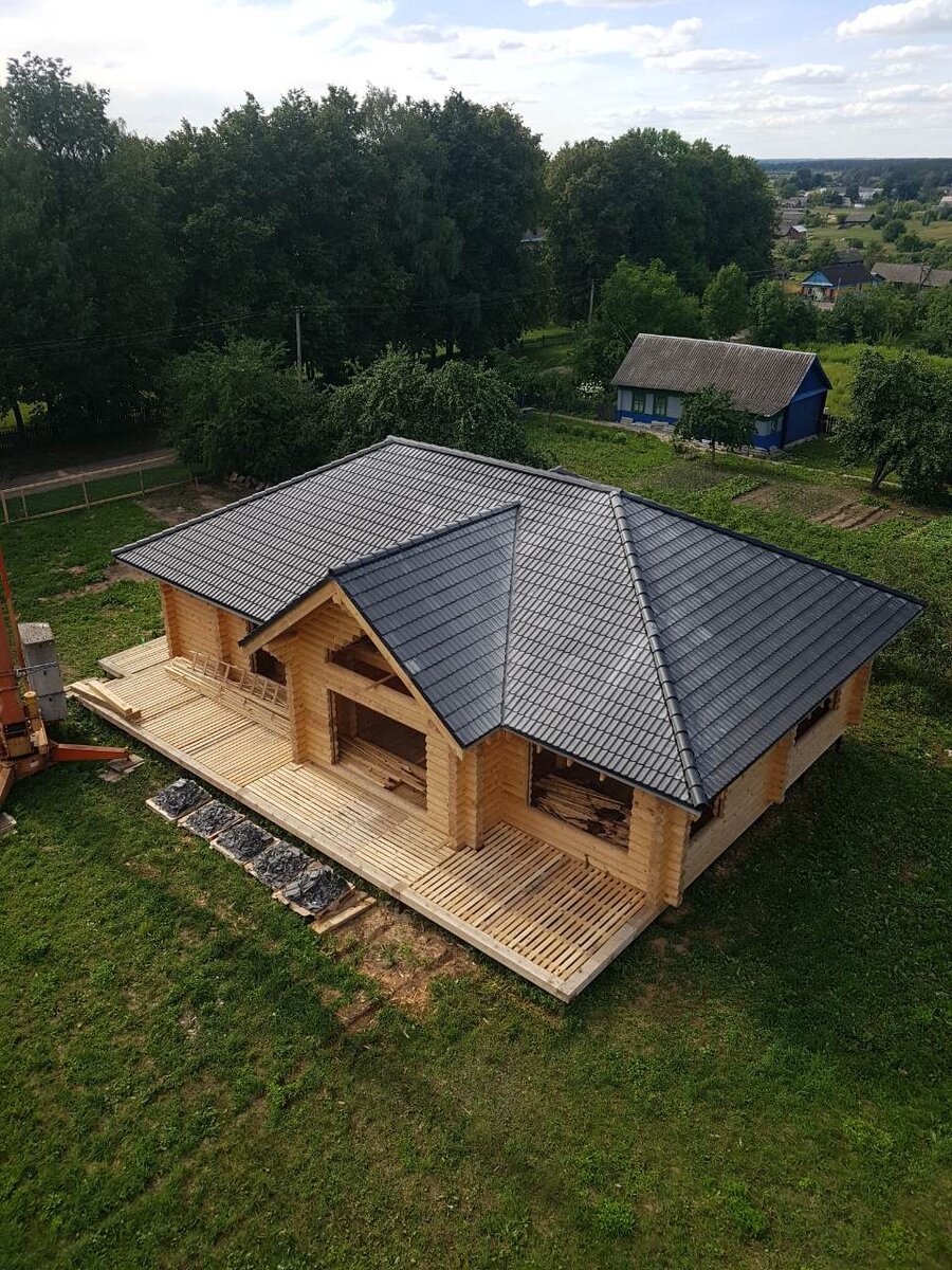 Кровля дома из оцилиндрованного бревна по проекту S-167