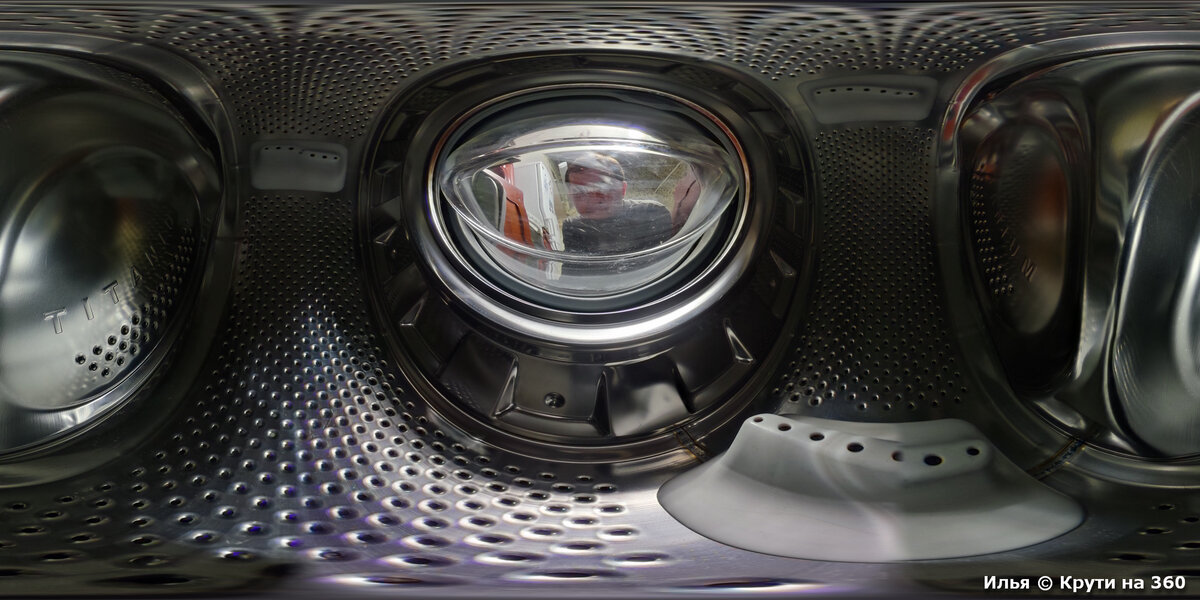Внутри стиральной машины
