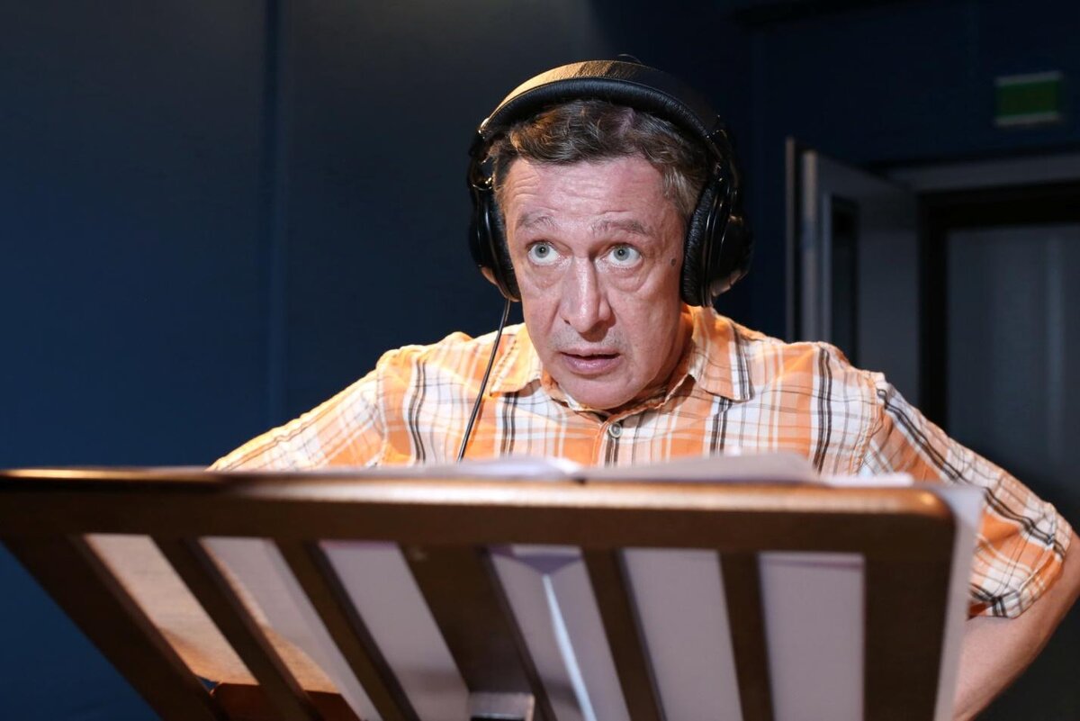 Михаил Ефремов дублирует Кевина Спейси в фильме "Девять жизней".